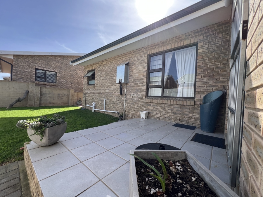 3 Bedroom Property for Sale in Jeffreys Bay Central Eastern Cape